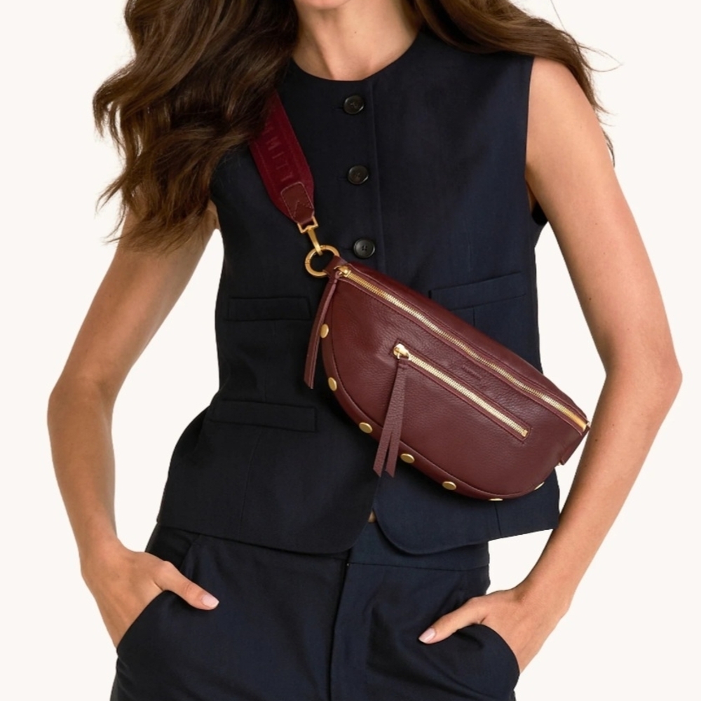 Hammitt Charles Crossbody med Cherrywood Pebble/Brushed Gold